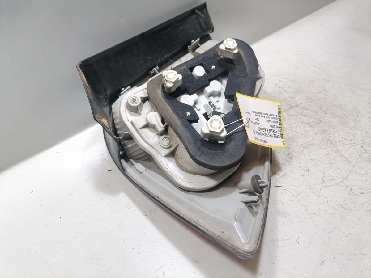 Opel Astra H original Rücklicht Rückleuchte Schlussleuchte rechts Kombi Facelift Bj.2009